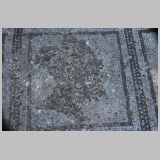 0471 ostia - regio ii - terme delle province - mosaik - ostseite - detail - 3. reihe - pos 2 - wind - 2017.jpg